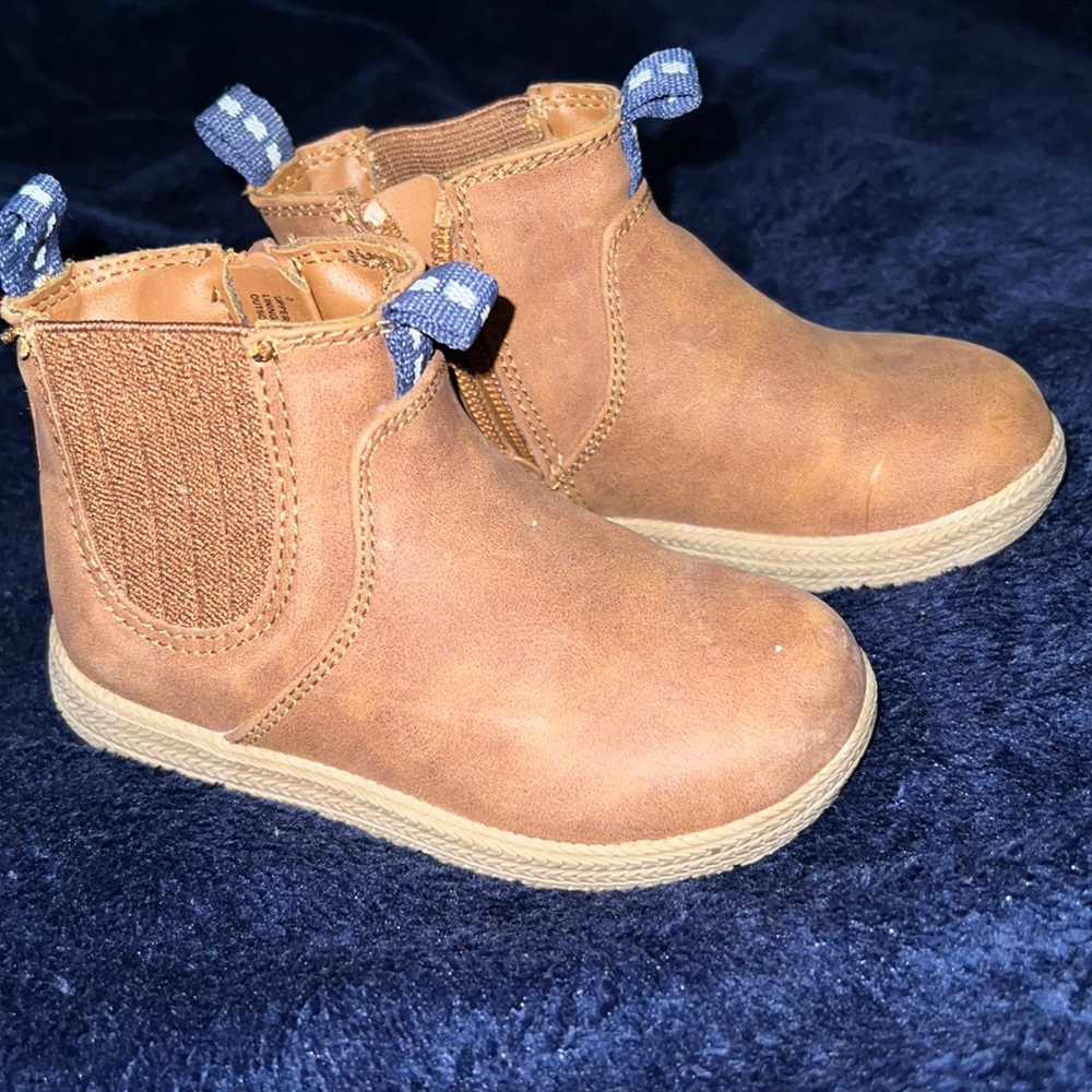 Toddler brown boots